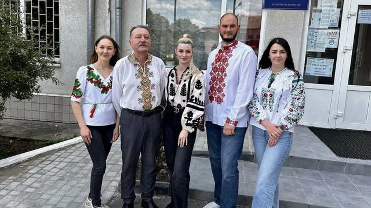 День вишиванки